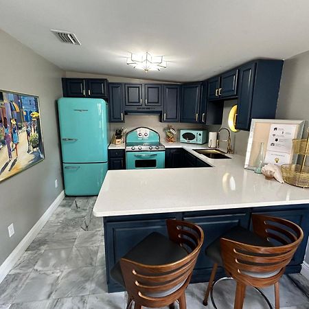 Stylish Bungalow Near Dining, Parks & Entertainment Jacksonville Bagian luar foto