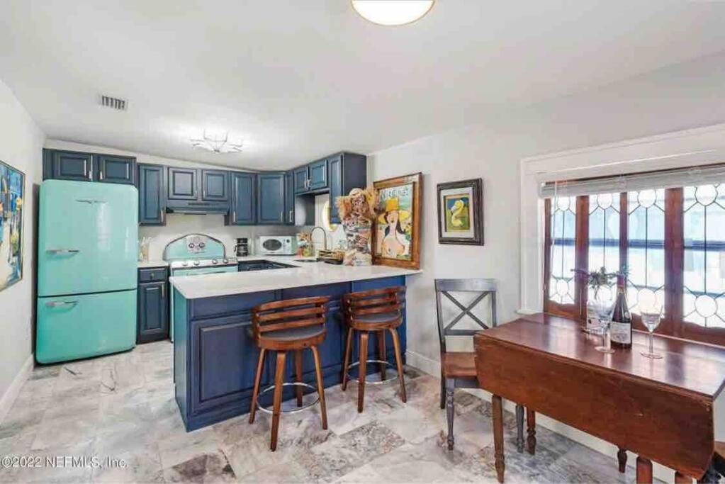 Stylish Bungalow Near Dining, Parks & Entertainment Jacksonville Bagian luar foto