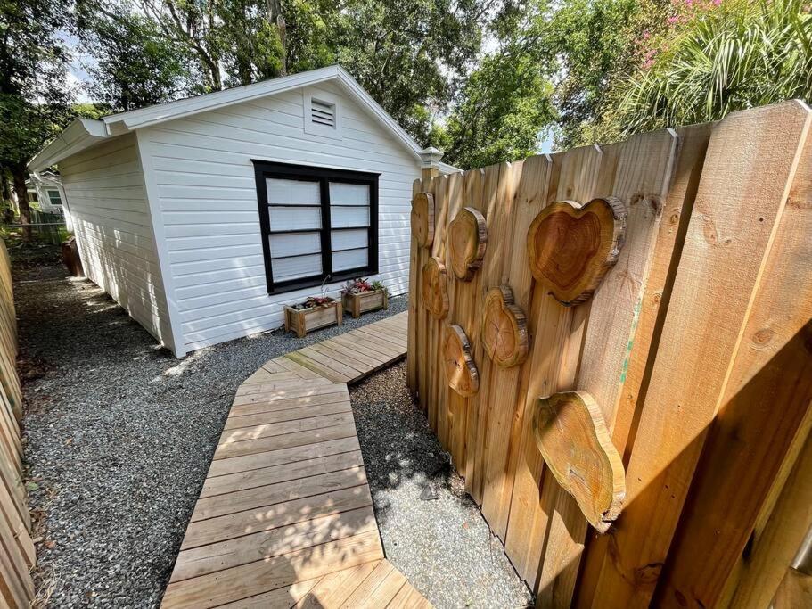 Stylish Bungalow Near Dining, Parks & Entertainment Jacksonville Bagian luar foto