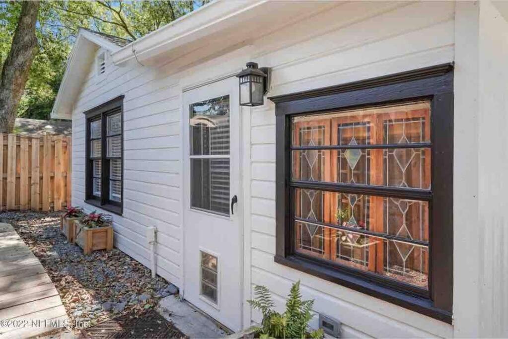 Stylish Bungalow Near Dining, Parks & Entertainment Jacksonville Bagian luar foto